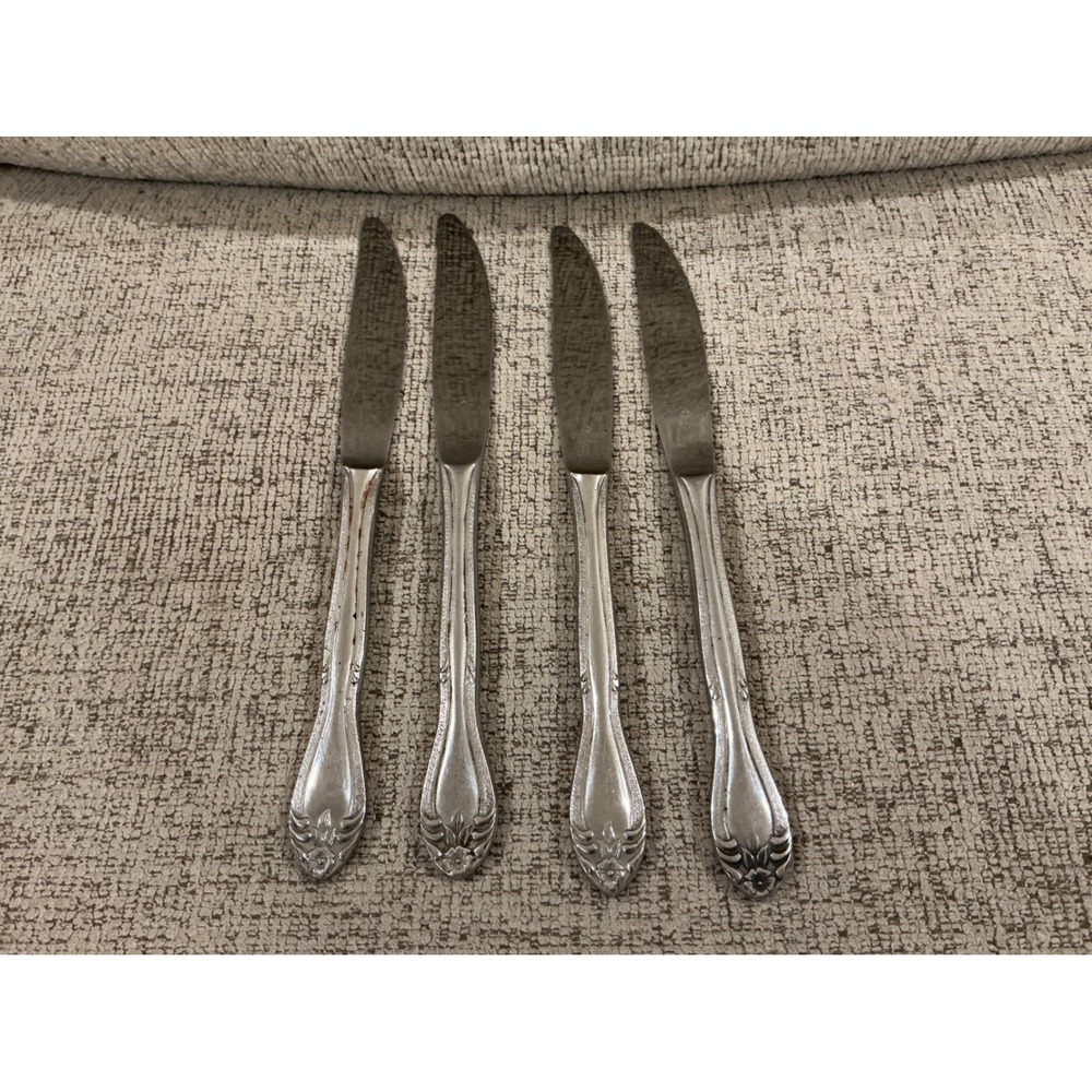 Vintage Stainless Japan Floral Scroll Dinner Knives Serrated Set of 4 Silverware